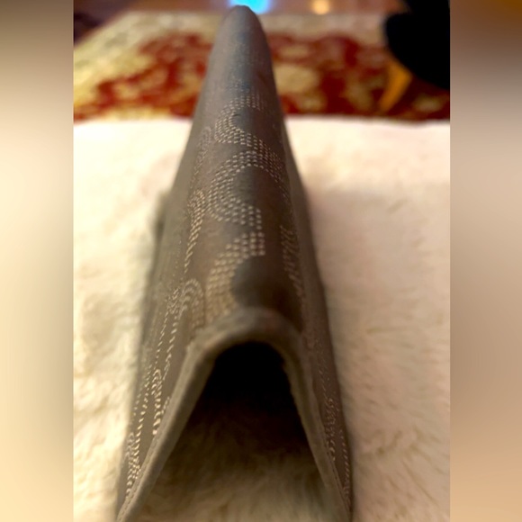 Coach Checkbook Long Wallet- clean and in great condition - Picture 3 of 4